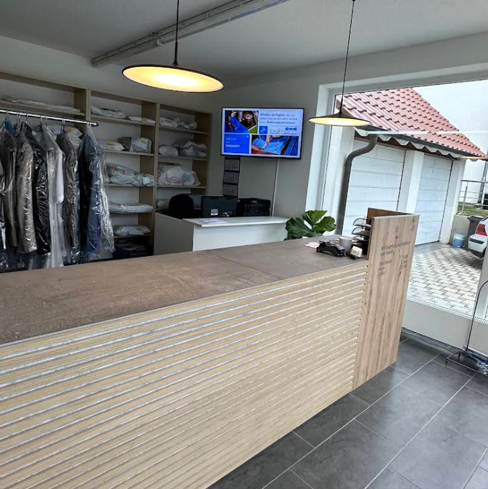 Empfangsbereich der Wäscherei Bellmann in Spaichingen
